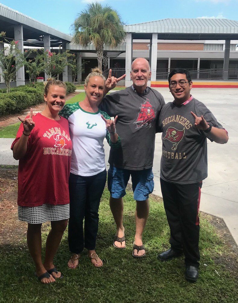 LHSLabunski's tweet photo. Team FAT rocking our favorite sports teams!  Large and in Charge!!  #fanforlife #teamFAT  @LetoHighSchool @LHSMcCoy @LHSKleinTime @HCPSArea2 https://t.co/HCog7gt0aN
