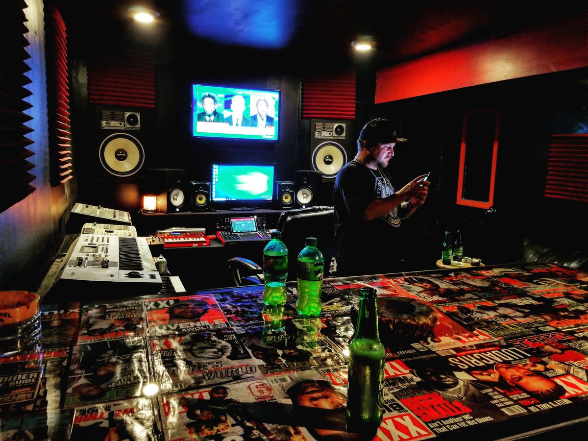 petetwist's tweet photo. DMV!!! #studiolife #engineerz #uad #mpc #540 #703 #804 #202 #301 Dm for more info https://t.co/2xwEgcV5HP
