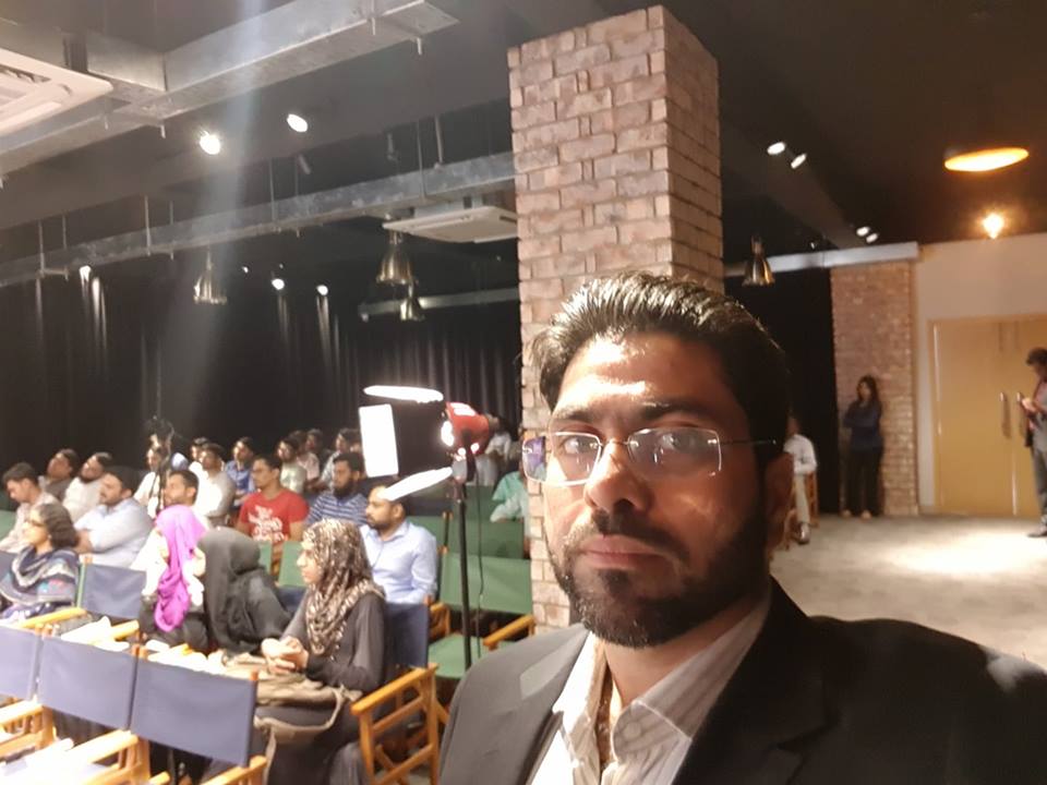 UmairMohsin's tweet photo. And yet another very successful and very happening talk ended today at ELC @ NIC. It was on Challenges the E-commerce industry faces. By Mr. Ahmed Khan CEO &amp; Founder Cheetay. 
#NIC #Ecommerce #cheetay https://t.co/3nVZ18sloC