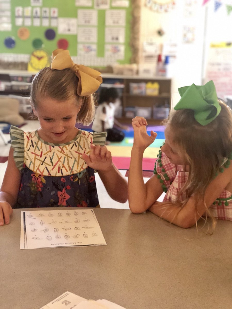 MrsSandersSquad's tweet photo. Happy First Day of 2nd Grade! Here’s to an amazing year ahead! 🤗📚🎒 https://t.co/dhFKa7tgAt