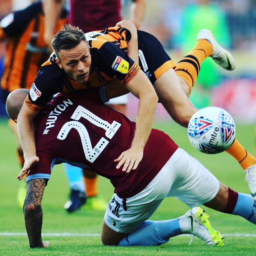 Gutted to lose against <a href="/AVFCOfficial/">Aston Villa</a> last night but lots more to come from us.
Hull fans too draw thank you for the support. 🙌💪