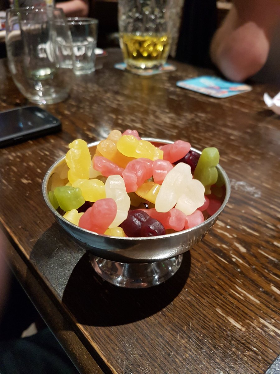 Picandro's tweet photo. Coming last in a pub quiz never tasted so good. #teamname #ligma #PubQuiz #londonroadalehouse #LRAH https://t.co/mVmjj94EBj