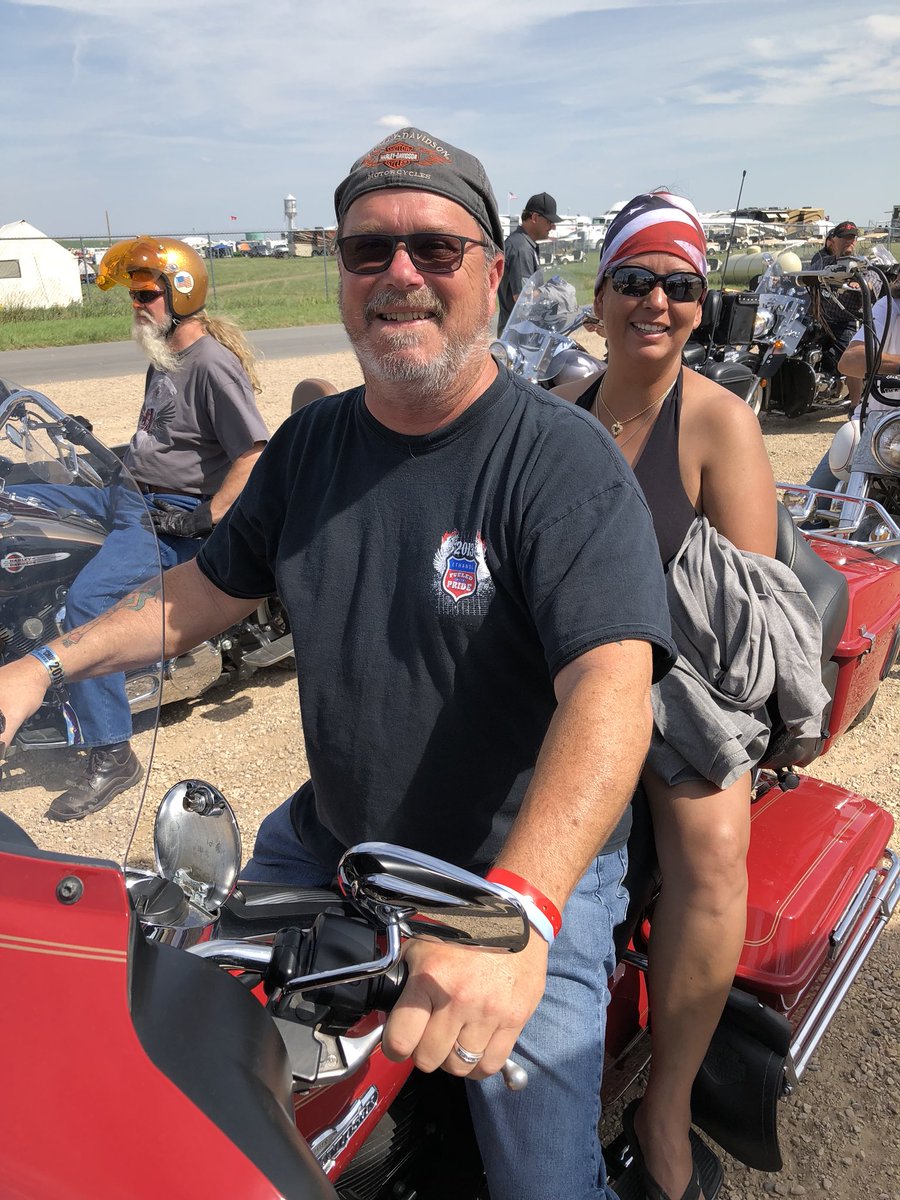 fuelinggood's tweet image. Loved seeing this! Rider shows up wearing one of our 2013 t-shirts. #ethanol #fuelyourknowledge