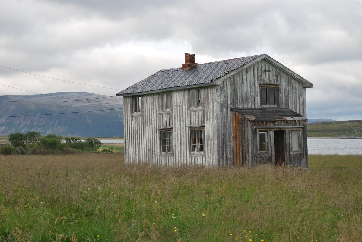 angelsnow1987's tweet photo. Gammelt hus i Finnmark #Abandoned #forlatt #gammelt #hus https://t.co/CP1XZ3ka5n