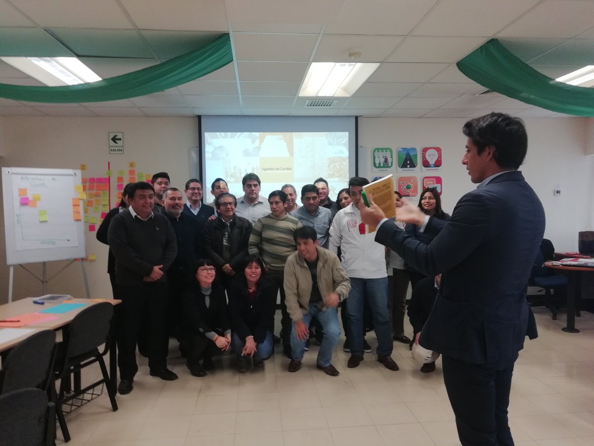 carloshidalgola's tweet image. #AgileHack "Nutre a la organización con nuevo conocimiento". Usa Meetups, LeanCofee, OpenSpace #agile #tips #agentesdecambio