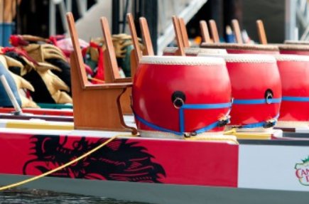 CityOfVictoria's tweet photo. Victoria Dragon Boat Festival is AUG 10 - 12 at Victoria's Inner Harbour #yyj! Check out what's planned. Lantern Lighting Celebration to support @bccancerfdn is FRI AUG 10 8:30pm Ship Point Pier. https://t.co/LgbFaxhVOC #VDBF2018 #yyjevents #lightsofcourage @VictoriaDragon https://t.co/Lkt8x2TqhM
