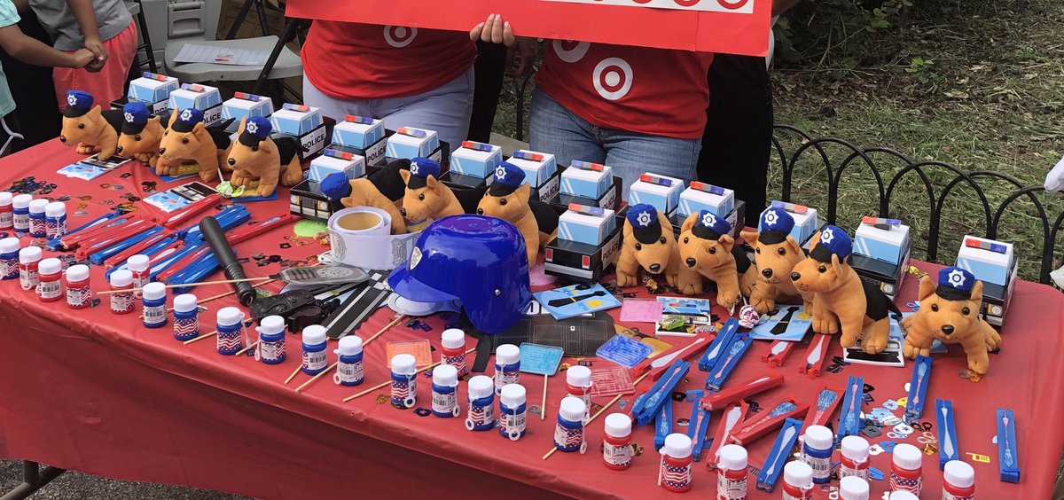 PratimaMMangar's tweet photo. Thank you @NYPD44Pct for having us tonight at #NationalNightOut2018 ๐ฏ&๐ #targetandblue #T2475 https://t.co/ZFAmDYUPPL