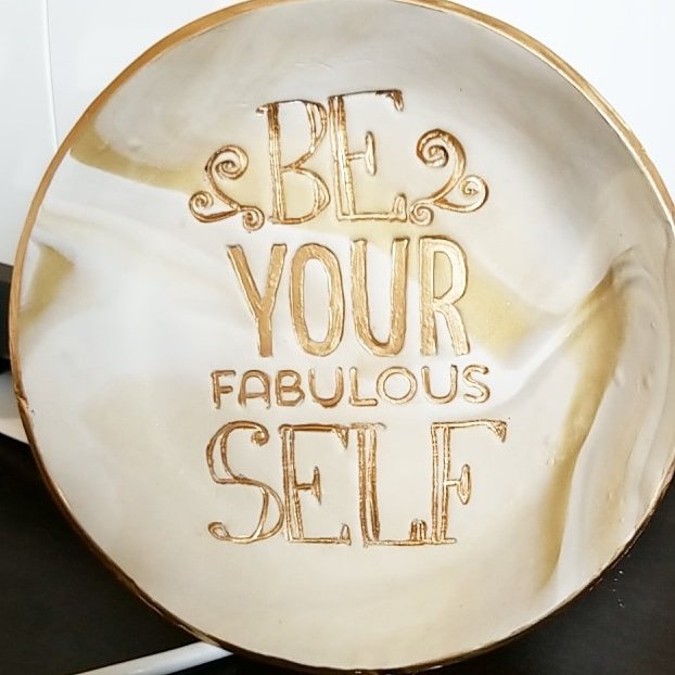 diynthings's tweet photo. Just finished on of my first orders!! Get yours now at https://t.co/YuF5pHdPaO  #etsy #etsyshop #etsyseller #ringdish #diy #lovewhatido #shopping #onlineshopping https://t.co/POPKTwcDFz