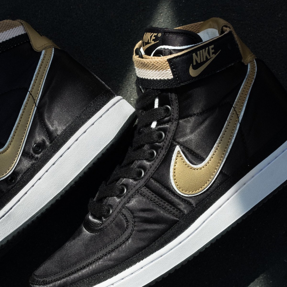 nike vandal high supreme gold