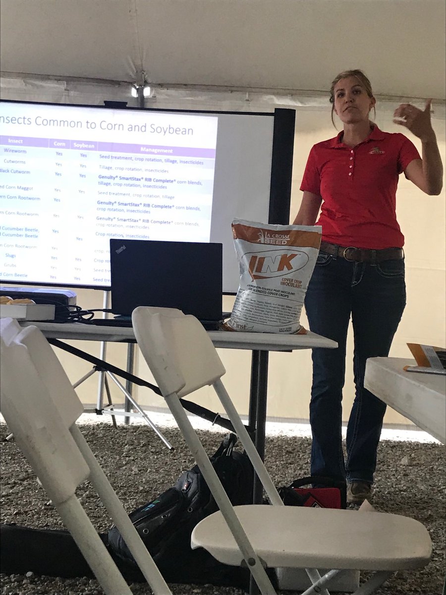Having a great customer field day at our Reiffsburg location!#nutrienagsolutions #dekalbasgrow #dynagro #climatefieldview