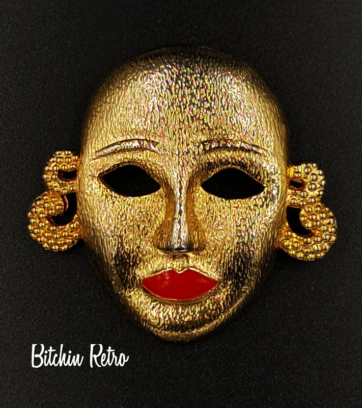 RetroCEO's tweet photo. Vintage MJent Mask Brooch
https://t.co/cw9g52ECDv
#MJent #Vintage #VintageJewelry #VintageBrooch #VintageStyle #GotVintage #RedLips #Tribal #Brooch #Pins #Mask #Masks #Jewelry #Jewellery #BitchinRetro #Retro #RetroCool #ForSale #NationalNightOut2018 #JewelryOfTheDay #GiftIdeas https://t.co/4KlPr6B482
