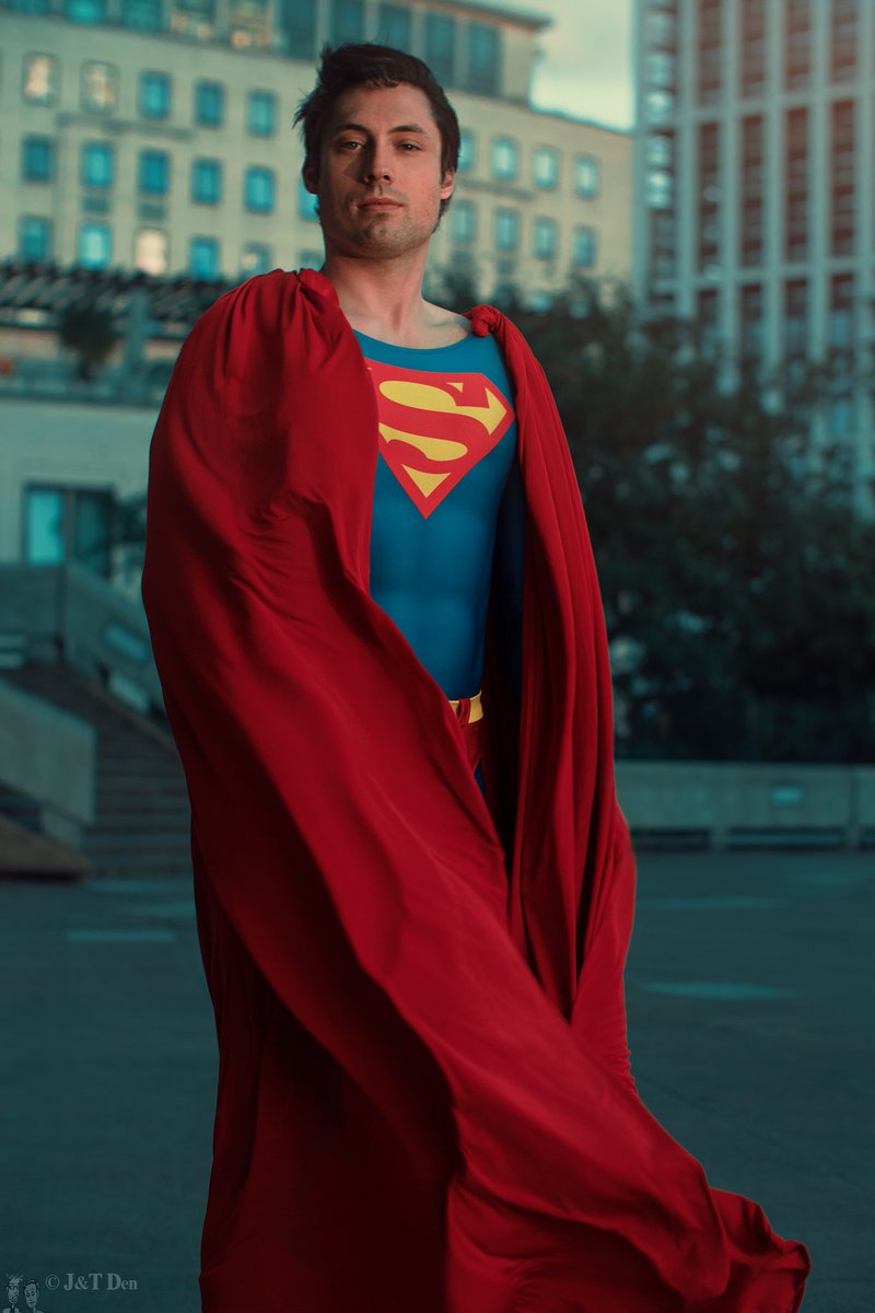 'I’m here to fight for truth, and justice, and the American way.'
@ShareMyCosplay @LoHGs @TITANSofCOSPLAY @NOFSpodcast @FoodAndCosplay #Superman #ManofSteel #DC #Metropolis #Krypton #ClarkKent #ChristopherReeve #hope #shiningbeacon #cinematic #cosplay #photography #gh4 #metabones