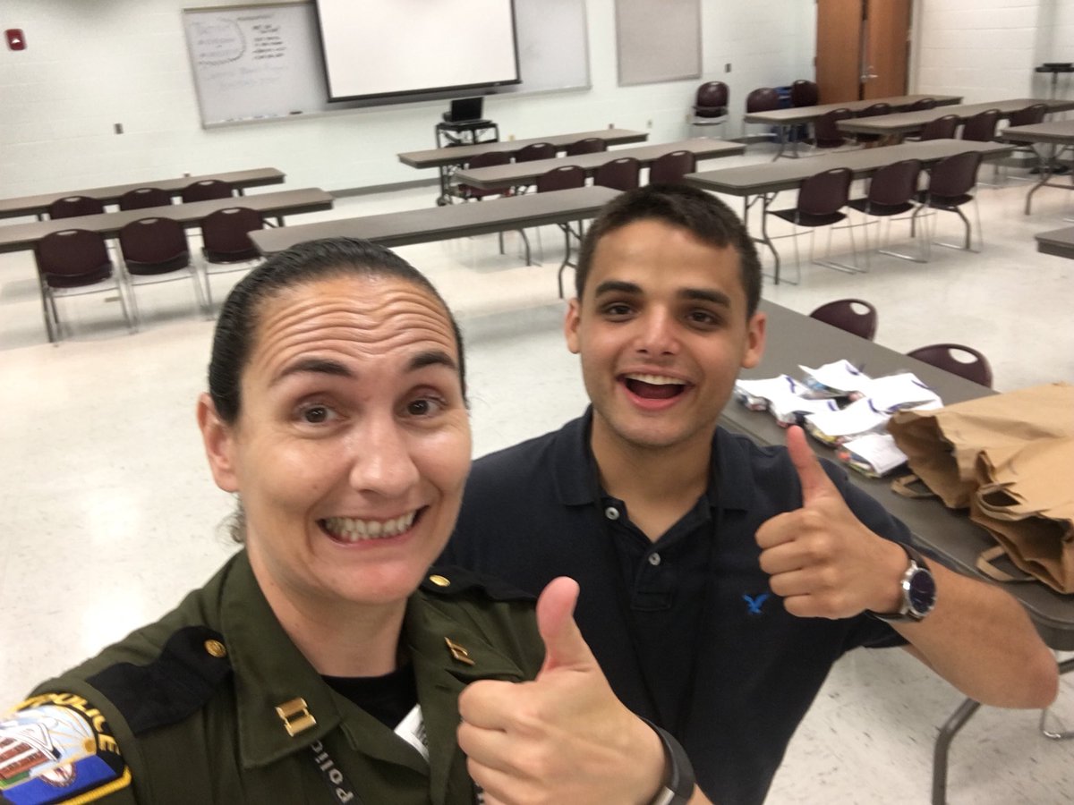 ARiesmeyer's tweet photo. Selfie with #internmike at #CFieldNNO @CCPDVa @ColJSKatz @ccpdcomsvcs https://t.co/paWoi1rOCD