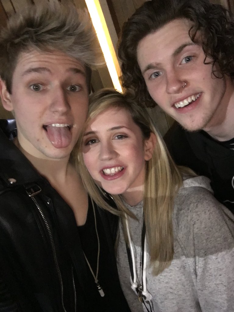 BritsSweetMcvey's tweet photo. These boys mean so much to me. Iโll always love and support you no matter what. I canโt thank you enough for everything ๐ #NextToODL @Drew_Dirksen @LeviJones @ODLofficial https://t.co/L2iApR90h3