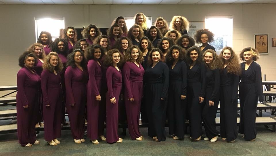 LHS_ShowChoir's tweet photo. It’s been quite a year! Sound Impressions went the entire year with Silver Medals! Soundsations had an accomplished year full of silver medals, best vocals, and a Grand Championship! With a new director this coming year, who knows what could happen next 😉 look out New England! https://t.co/wRaxqNUjEA