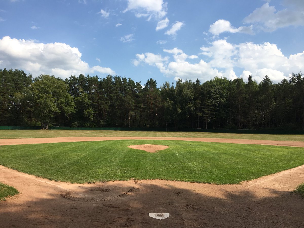 DoubleZLawncare's tweet photo. Ready to play ball? #lawncare #turfmanagement #ballfield https://t.co/Ndt1Zs2wQb