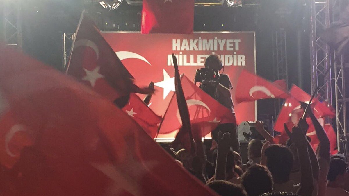 #شارك_بصوره_صورتها

غيض من فيض🖤😍