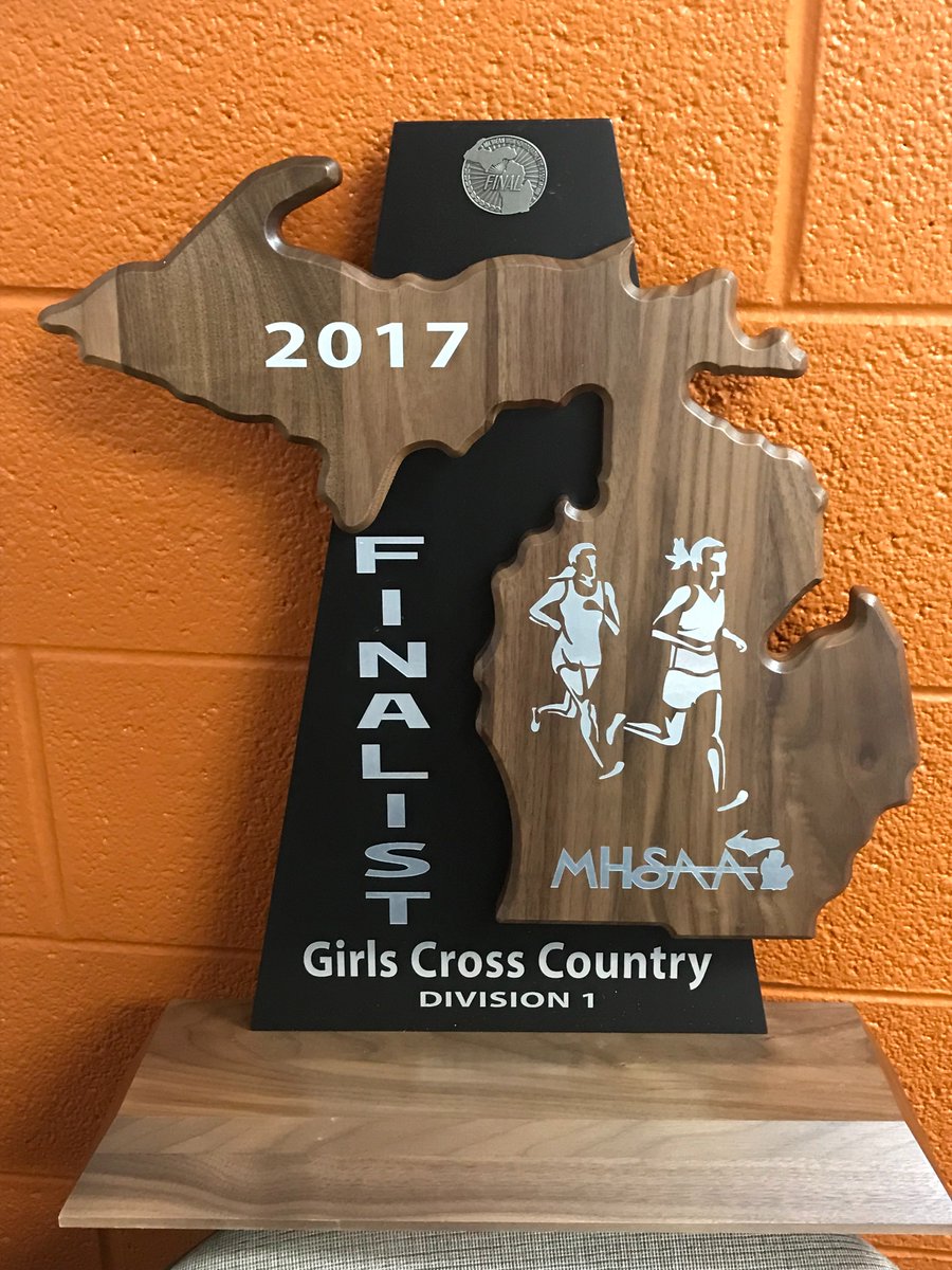 NVilleGirlsXC's tweet photo. XC Season begins in less than 12 Hours. So excited for the season to begin. #ChasingDownADream https://t.co/XPWKXvopTu