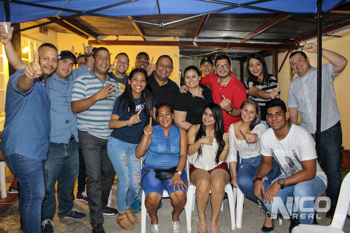 NicoRealOficial's tweet photo. El pasado domingo 5 de agosto, se llevó a cabo una reunión con la juventud del corregimiento, la cual fue muy fructífera. Los jóvenes nos comentaron lo que ellos esperan de los políticos y líderes de la comunidad, así como también aportaron sus ideas valiosas. https://t.co/uXQZOsreJg