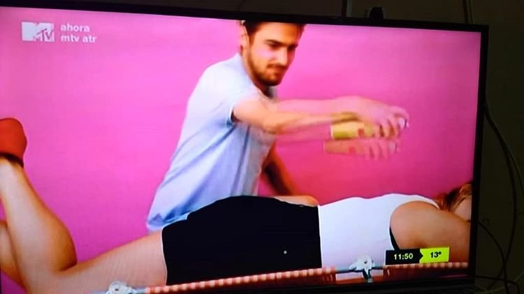 argheffrondrive's tweet photo. Esto pasó en #MTVATR la semana pasada, yaaas
¿Ya pediste por #HotSummer en @MTVLA y/o @MTVLAargentina? Si lo ves en algún programa del canal, sacale una foto o grabalo y subilo a las redes usando el hashtag #HeffronDriveMTV
>Foto de nuestro grupo de wpp♥ https://t.co/Xk4D61IfRW