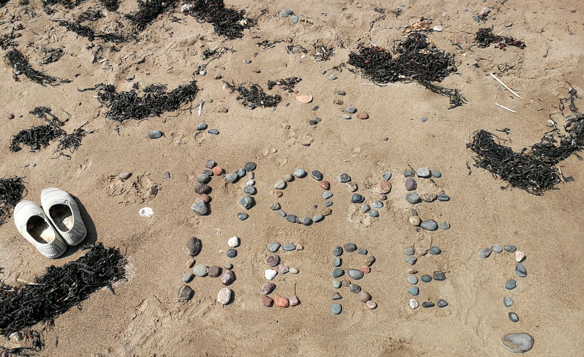 TakeALark's tweet image. When a day at the beach turns into a romantic proposal to your guy... #longdistancerelationship #subtlehint