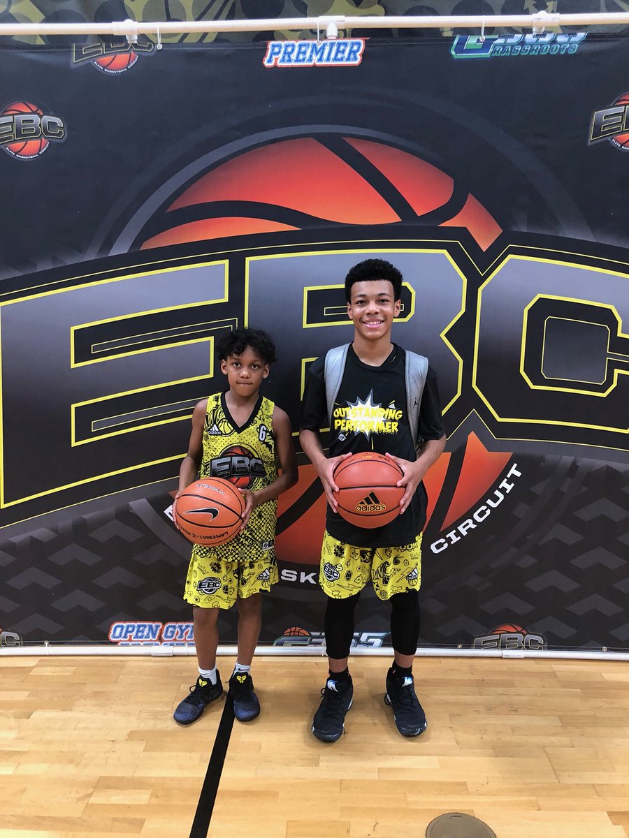 MLamebull18's tweet photo. Proud of our boys @kayden2023 and Dash for representing AK at #EBCJAAC this past weekend! Top 20 for both, King of the Court Finals for both. Outstanding Performer and King of the Court for Kayden! 👑🏀 https://t.co/Wco7D9462S