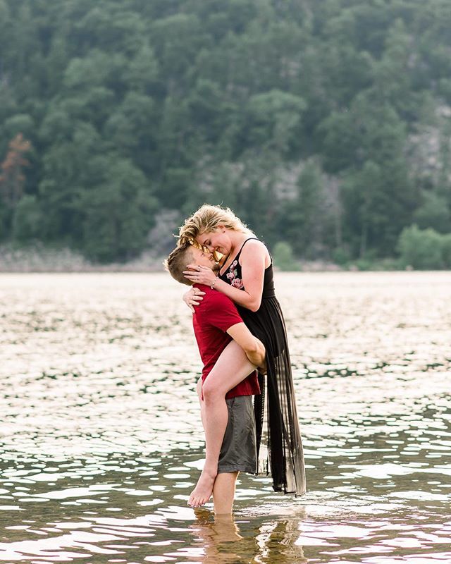 BluMoosePhoto's tweet photo. “I love you you with every ounce of my mind, body and soul”
.
.
.
.
#engaged #engagedmadison #engagementphotos #engagementsession #engagementphotography #esession #soloverly #shesaidyes #isaidyes #photobugcommunity #theknot #weddingwire #ohwowyes #bridet… https://t.co/hoiP3RlUh8 https://t.co/tlJrvBXAmb