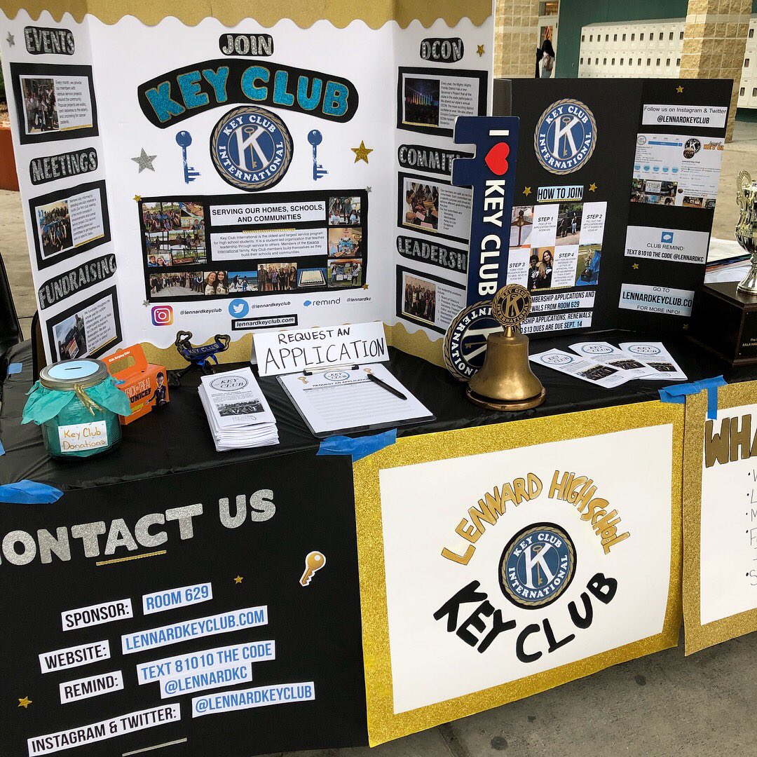 LennardKeyClub's tweet photo. Open house! 🔑🐂 We recruited about 100 new members and fundraised today. https://t.co/TbPPpw5C9r