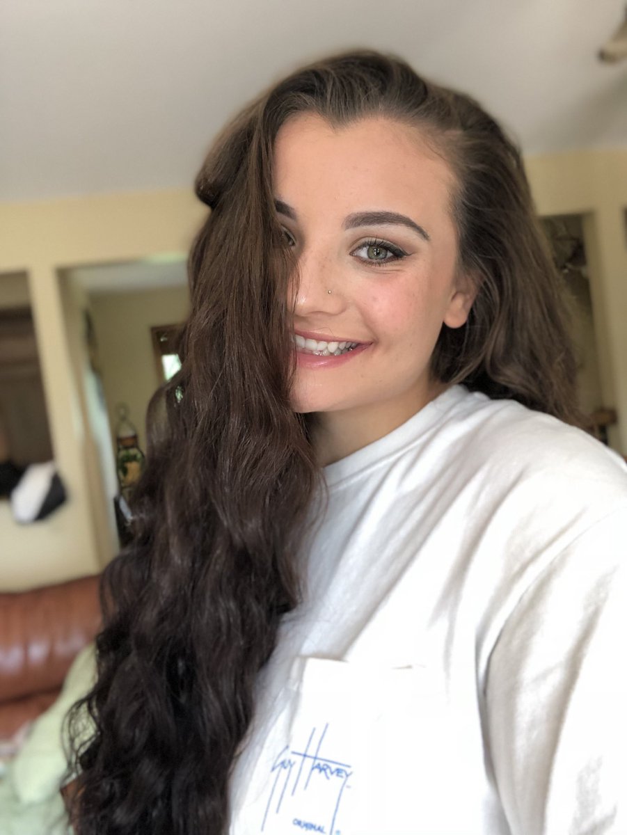 cassidymarieg's tweet photo. 🌞✨ https://t.co/rfOYyqoyFL