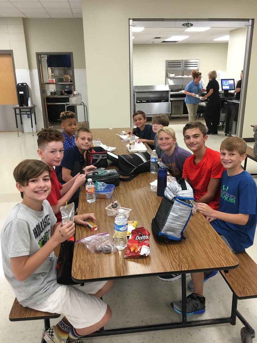 NWRESanders's tweet photo. Day one for sixth grade is officially in the books! https://t.co/zWdlzOoeqt