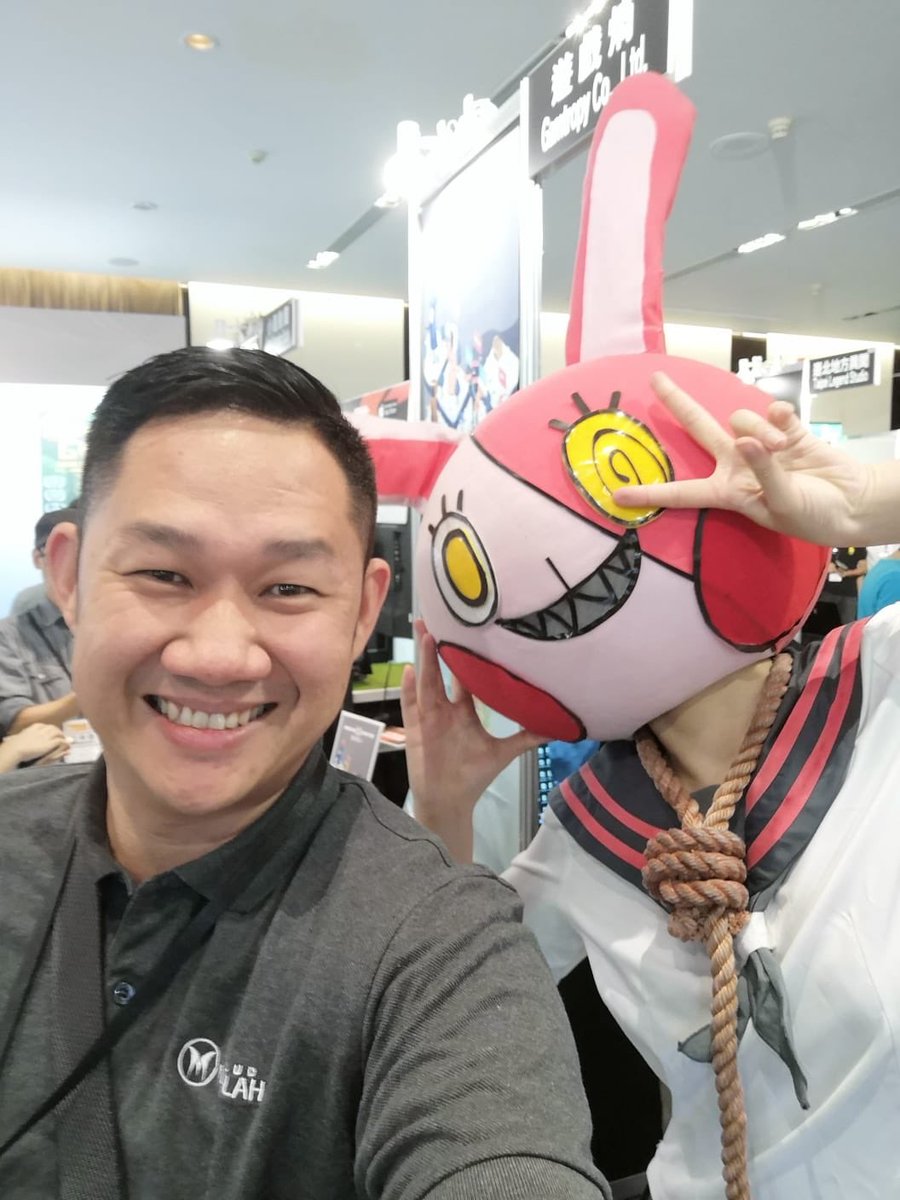 MOOSTORE's tweet photo. Jon is at #digitaltaipei meeting old friends and making new ones (also finding awesome games to stock the MOO Store)! Come say hi if you’re there! #gamedevs #gaming #appdevelopment https://t.co/upitDXQhLs