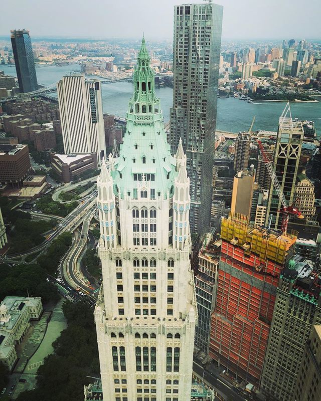 #woolworthbuilding #manhattan #newyorkcity #realestate #manhattanrealestate #luxuryrealestate #luxuryhome #luxury #luxuryliving #luxurylifestyle #interiordesign #interiordecor #home #homedesign #design #building #art #architecture #city #living #broker #… ift.tt/2vqNsbD