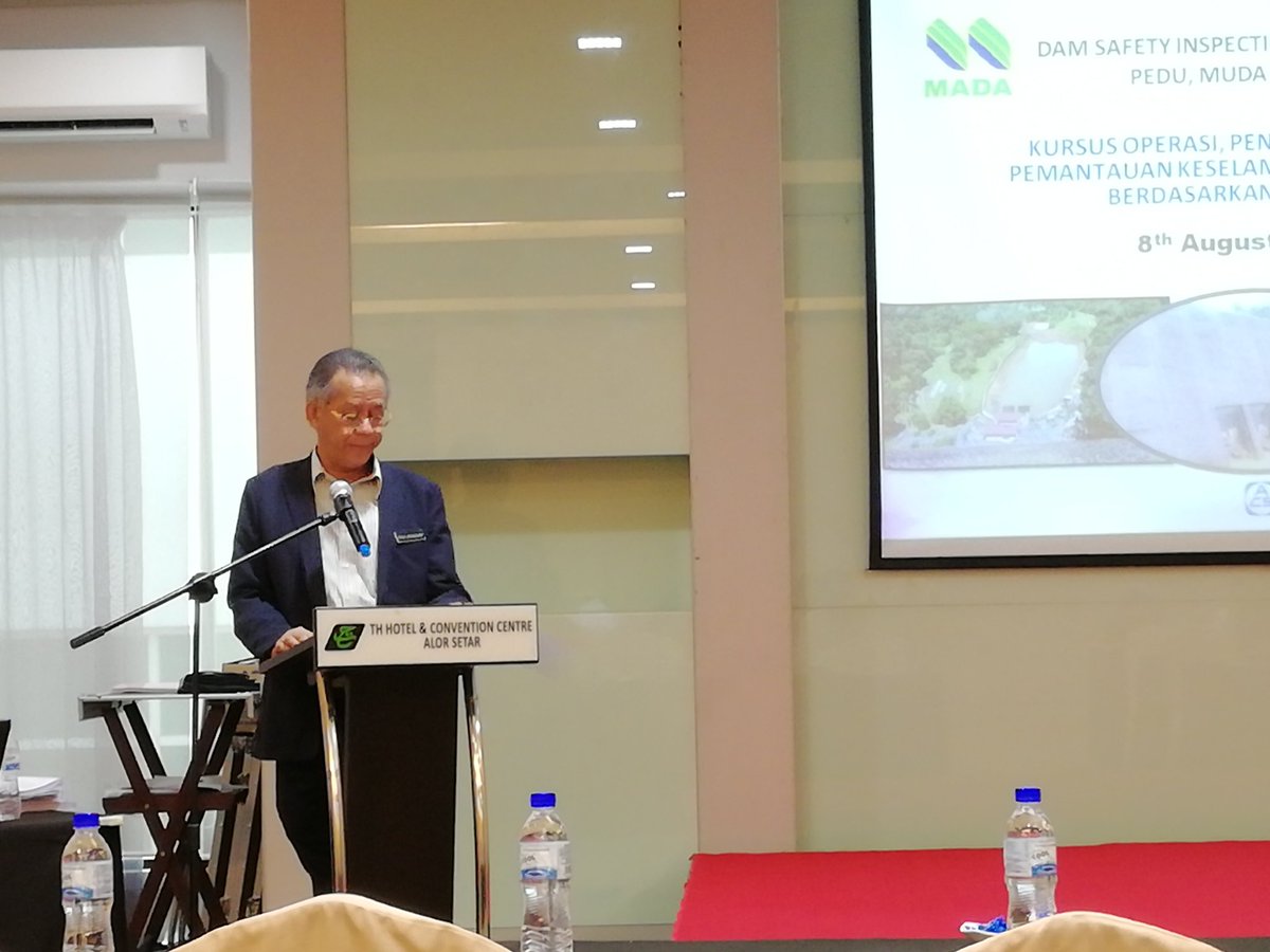 bme_mada's tweet photo. Sekitar Kursus Operasi, Penyelenggaraan &amp; Pemantauan Keselamatan Empangan yang dirasmikan oleh Timbalan Pengurus Besar Teknikal.
#madamabeles
#bmemada https://t.co/aa8NPg8eH2
