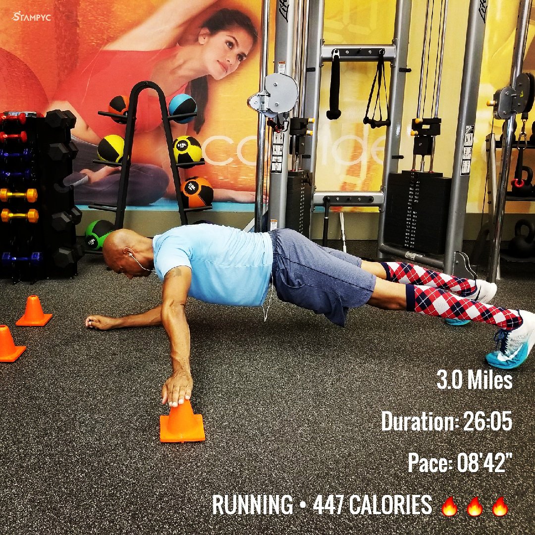 traintoref's tweet photo. Post run core workout
🏃🏾‍♂️🏃🏾‍♂️🏃🏾‍♂️ 
#traintoref 🏀#referee #runfitted #runitfast #runshots #runnerscommunity #runtoinspire #runnersofig #10ktraining #halfmarathontraining #runnerslife  #personaltrainer #over40andfit #runningmotivation #runalways #stampyc https://t.co/wMzBgHe4li