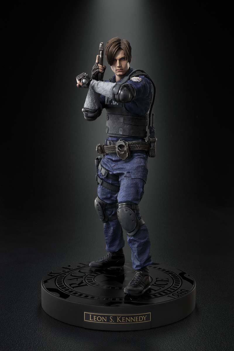 leon kennedy resident evil 2 statue