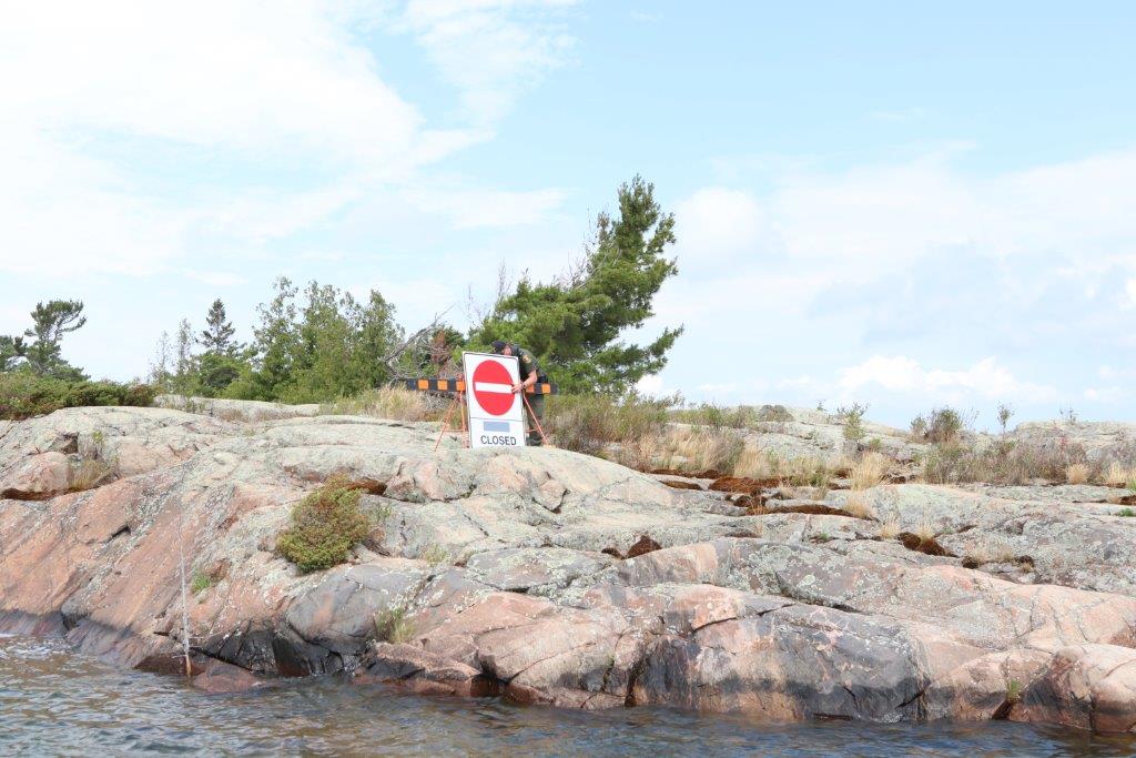 Muskoka411's tweet image. 275 Fire Fighters And Support Staff Are Currently Working On Parry Sound 33 
muskoka411.com/start/275-fire… 
#ParrySound33 #onfire #forestfires