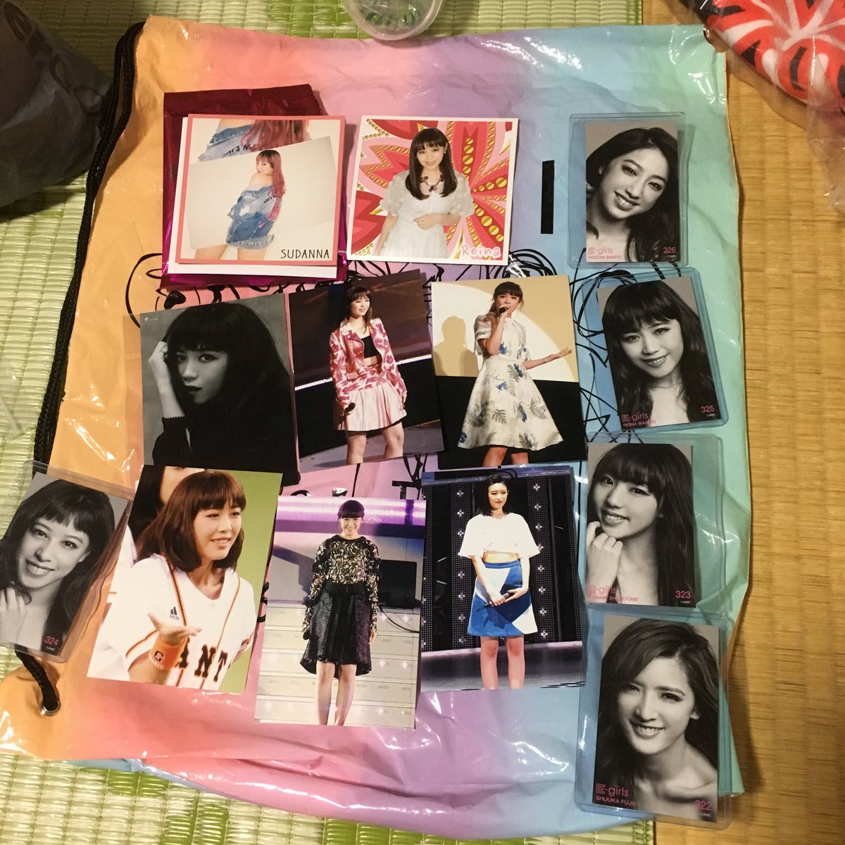 egirlsvery's tweet photo. 写真、フォトカード

いなかったら処分します https://t.co/x0y8TSOIcd