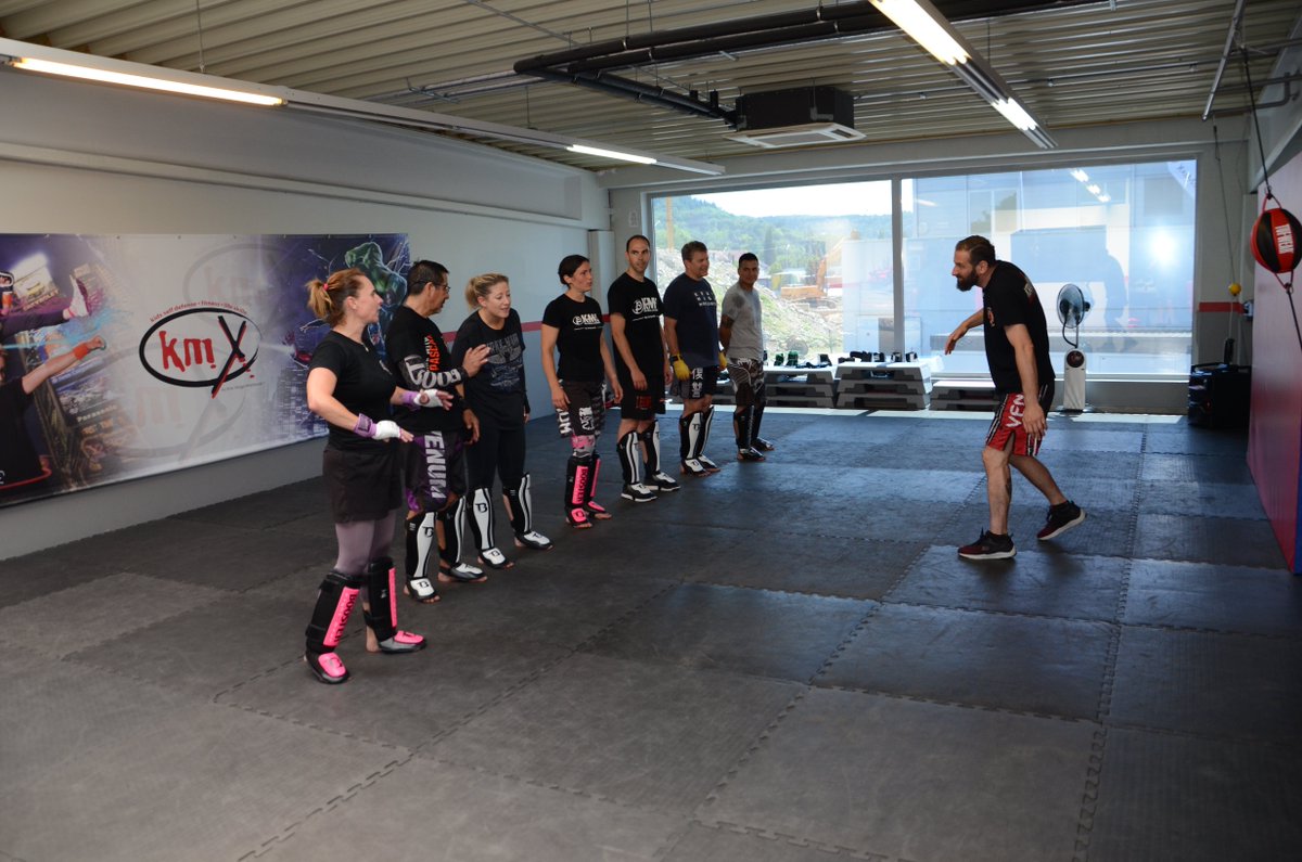 KravMaga_Lux's tweet photo. Je me sens absolutely amazing!

.

#kravmaga #kickyoufit #jointhetribekickyoufit #functionaltraining #bagclass #kml #kravmagacenterluxembourg https://t.co/zrclgzAcBV