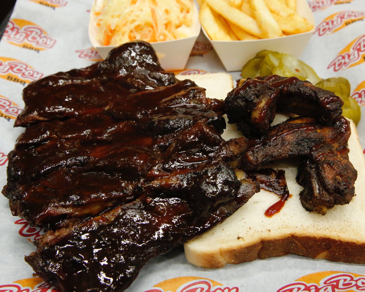 BigBoyBarbeque's tweet photo. Make your own mini BBQ platter - 1/4 racks ribs, snack wings (2) and some fabulous fixins of course #bbqwings #bbqribs #wingsandribs #miniplatter #bbqplatter #fries #slaw #pickles https://t.co/INjNKs22kf
