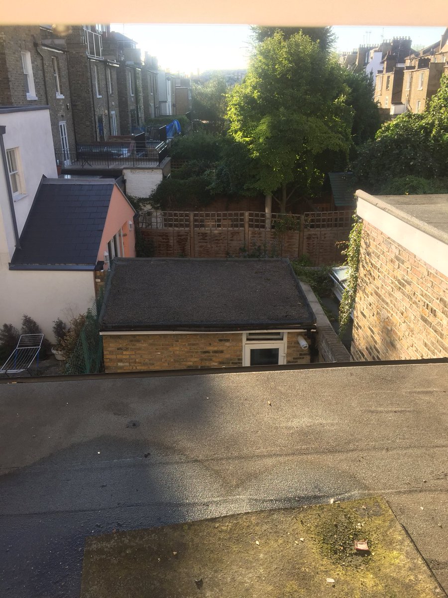 MullersAngels2's tweet photo. Not the prettiest of views...Good Morning London #London #SunnyMorning #Capital #CapitalCity #Hammersmith #ShepherdsBush #GoldenStrand https://t.co/gJ7ps58YXO