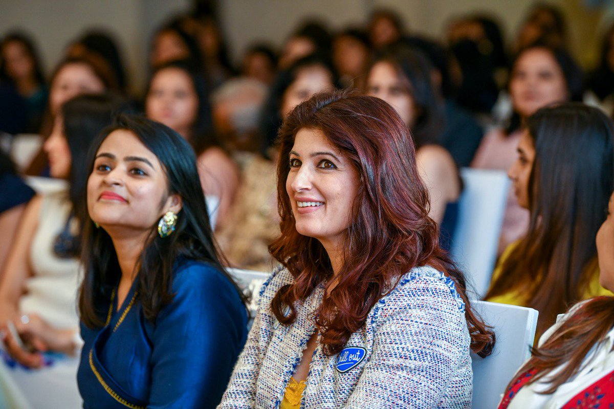 SdDamani's tweet photo. Such a heart-warming experience to meet the witty, humble, grounded and amazing soul.@mrsfunnybones I am in love with you 💕💕. You have inspired me to be myself,to work hard and yet not try to hard. Love love love... https://t.co/o97U73Okwo