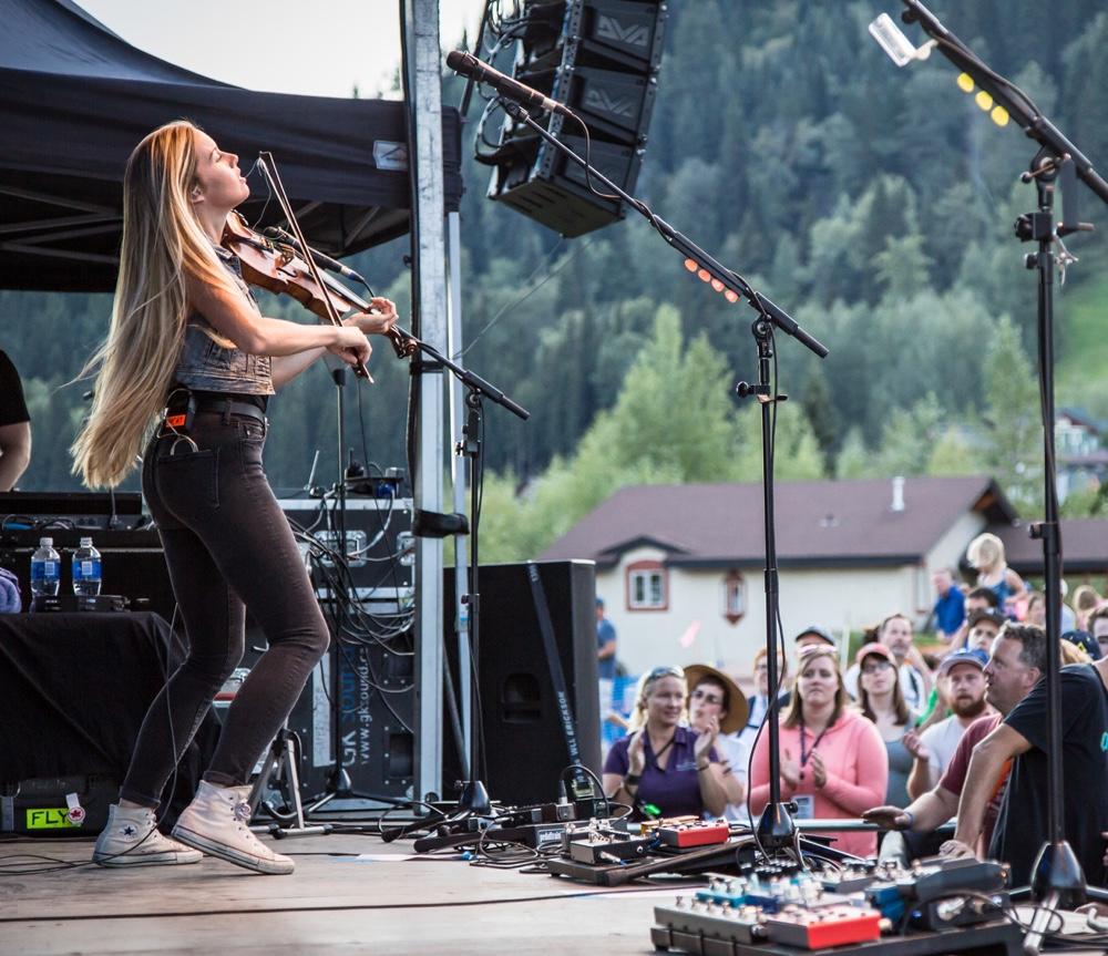 FestivalSeekers's tweet photo. There's a B.C. band beloved by both Albertans and B.C. folks - BC/DC. They are just 1 of many cover bands playing at #SunPeak's 3-day Retro Concert this weekend.
Full deets: https://t.co/AENzSVMpjp
#SunPeaks360 #ExploreBC @sunpeaksmuni @SunPeaksResort @sunpeaksnews @HelloBC https://t.co/AGJomioSdt