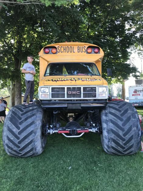 LeePerryUT's tweet image. This is a school bus!!!  Perry PD night against crime had many great things to (more: postngo.net/n/2e30320 )