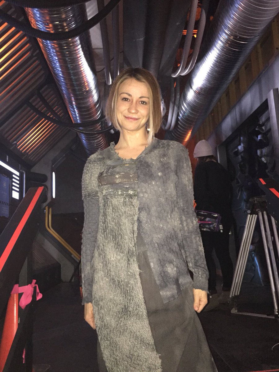 JRothenbergTV's tweet photo. What can I say about @ChelseyReist? She is such a talent, and such an amazing ambassador for this show.  As I told you this weekend, Chelsey, you will always be a part of this show family! Long way from the Headband!  #The100 #RIPHarper #HarperAt50 https://t.co/db3VwoXzxM