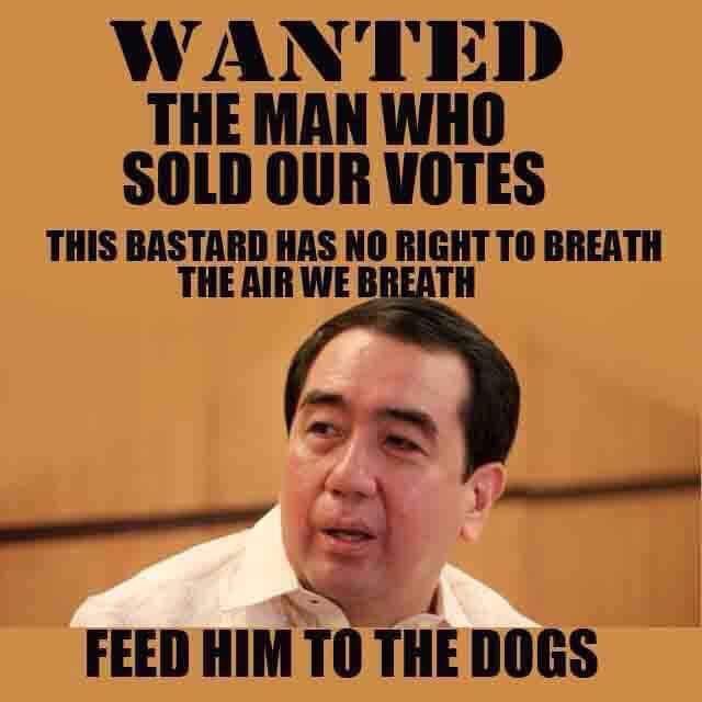 ianrobles_'s tweet photo. @pinoytapsilog @forthenationPH Kapal mo naman @SenLeiladeLima isa kang kriminal tapos nakakulong tapos gusto mo sumawsaw sa ICC issue siraulo! Ipahanap mo muna itong gagong to! #LabanChong #ElectionFraud2016 #NoToKoko2019 https://t.co/ehBf4vQI4r