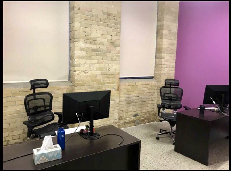 jake_mondrow's tweet photo. New Exclusive Listing, Office Space In Liberty Village great for tech company, marketing, digital advertising and many more. Space is roughly 6,500sqft.
•
#toronto #libertyvillage #torontooffice #torontotech #torontolife #torontoliving #torontodesigner #torontoeats #office https://t.co/AmjajyJMQZ