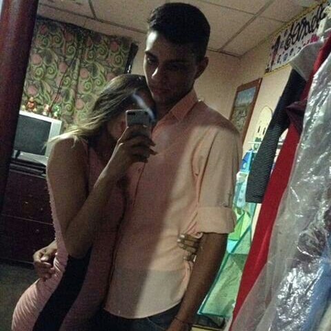 eduardojsm_'s tweet photo. No me salen las palabras para explicarte que te quiero, no sé cómo explicarte que me haces sentir como si fuera el verano y el invierno no existiera https://t.co/ZwY8uwfdUh