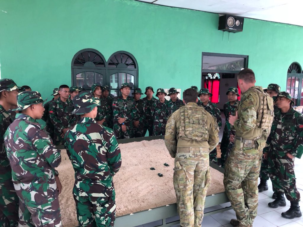Ex AUSINDO RHINO is underway, with the team from B Company working with 411 Bn from the TNI. A fantastic way to enhance our relationship with the TNI and exchange ideas with other military professionals. #DutyFirst #GoodSoldiering #ProfessionalMastery