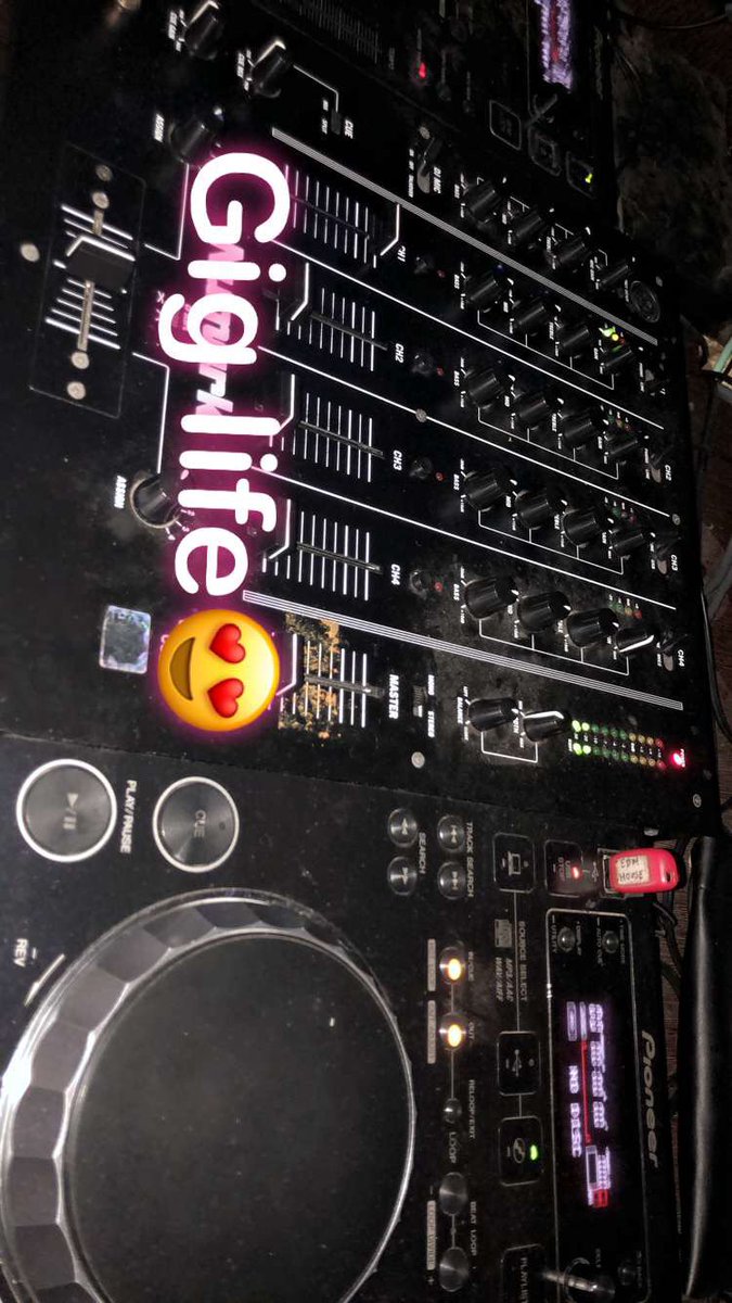 djsidero's tweet photo. Friendship's Day Celebration Ten 11 lounge, Jaipur. #Fun #Masti #Newfriends #gigs #giglife #happyme #djlife #loveformusic #clublife #enjoying #lovingthislife #latepost #djsidero https://t.co/z4IVOnmDnl