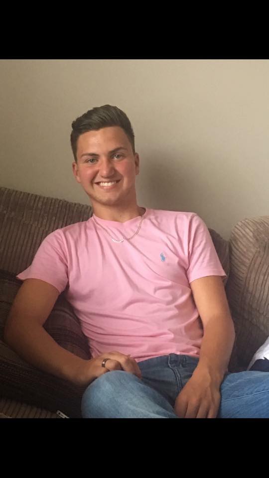 tommysfund's tweet photo. This year Tommys charity Fun Day is supporting #mendbradsheart a Shoreham family whose son has had to have life saving heart surgery in America https://t.co/jeqD3oATTT find out more here https://t.co/bNPvXV1aKy @Shoreham_Herald @BBCSussex @moresussex https://t.co/pHO9HbqmMm